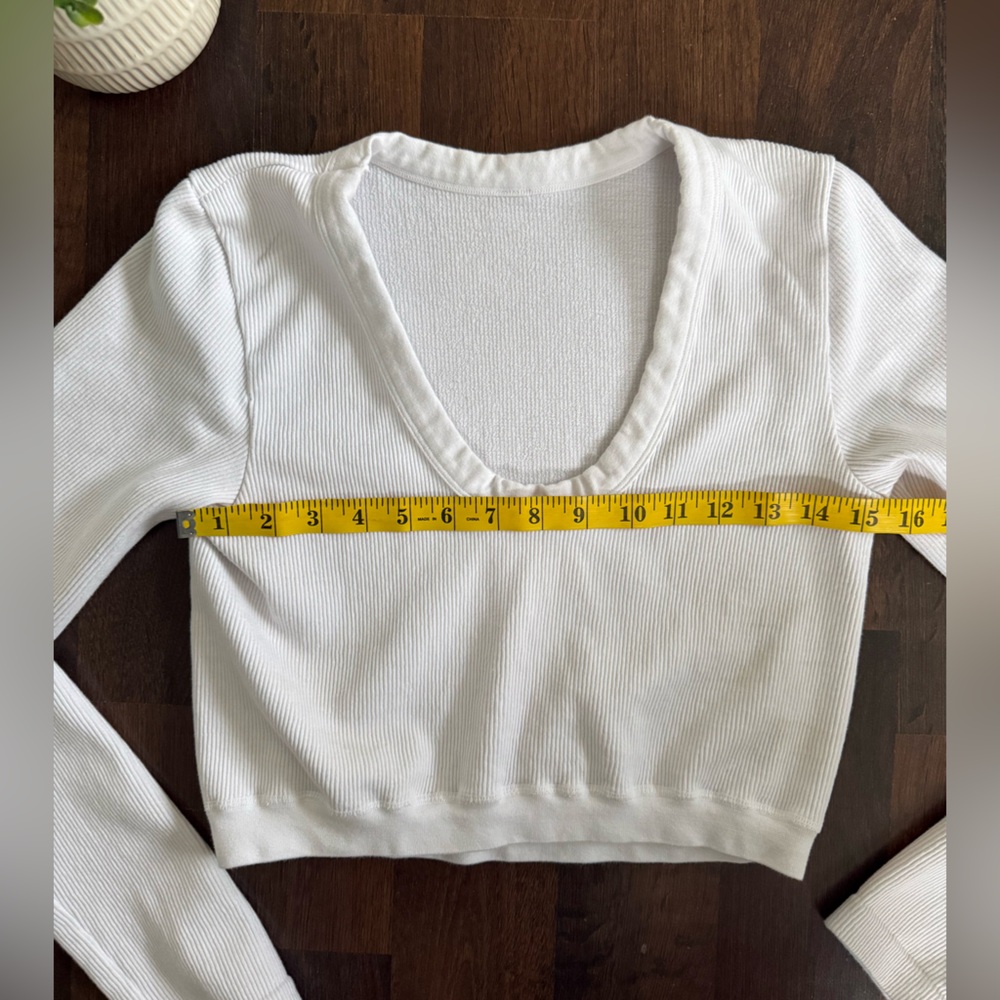 ALO Yoga Seamless Ribbed Cropped Serene Long Sleeve - Picture 7 of 11